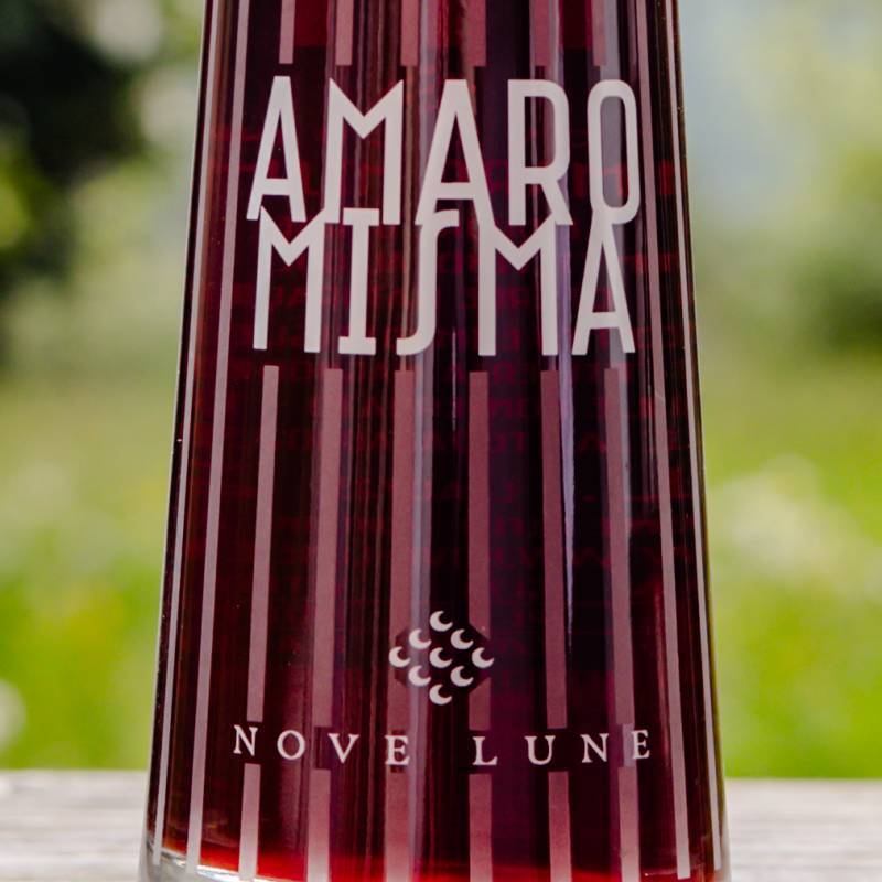 Nove Lune Amaro Misma