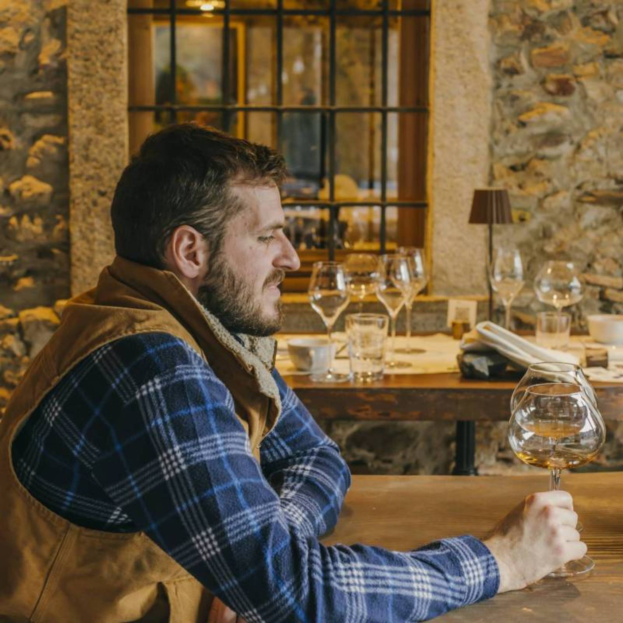 Ogni lunedì, un vigneron. Ogni vigneron, una storia che vale il viaggio.
