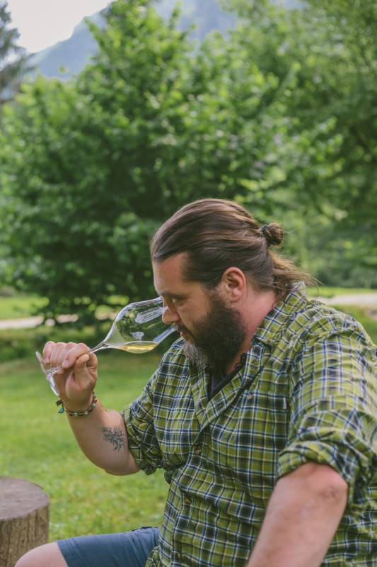 Bere un vino senza pregiudizio